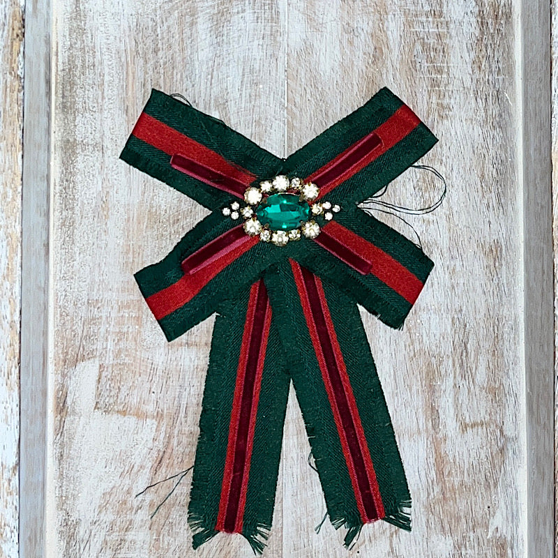 Green And Red Bow