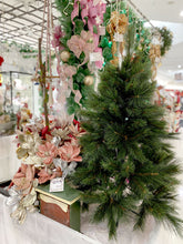 Load image into Gallery viewer, 4ft(122cm) Long Needle Green Pine Christmas Tree
