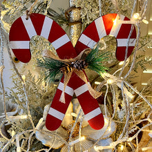 Load image into Gallery viewer, Candy Cane Hang Wood  Red/White
